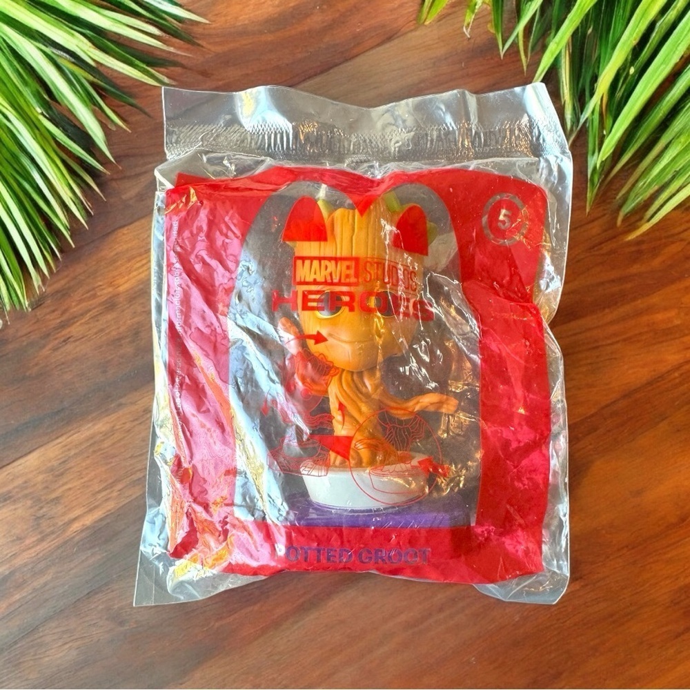 NEW 2020 McDonald’s Marvel Studios Heroes Happy Meal Toy – Potted Groot (#5)